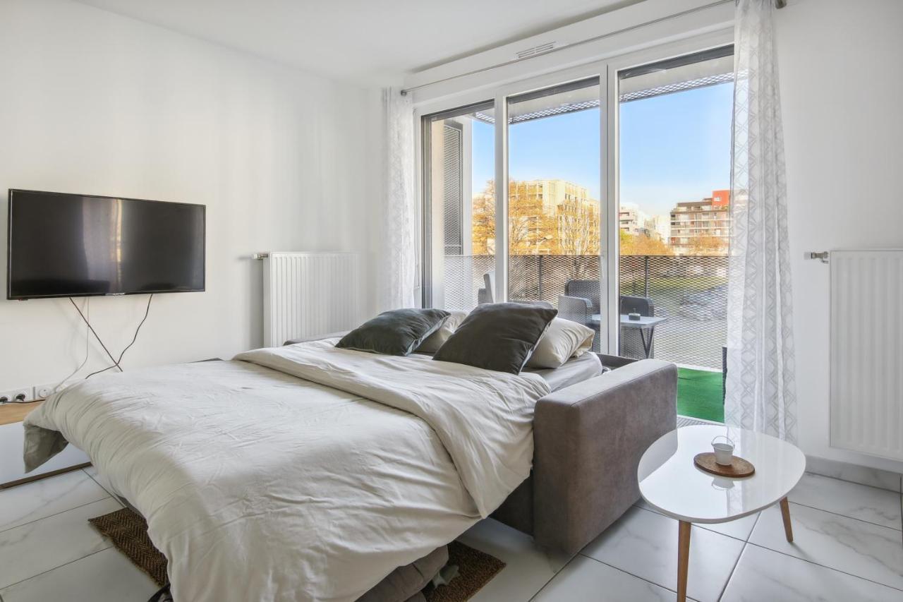 Chic Apart With Balcony Near Paris Apartman Ivry-sur-Seine Kültér fotó